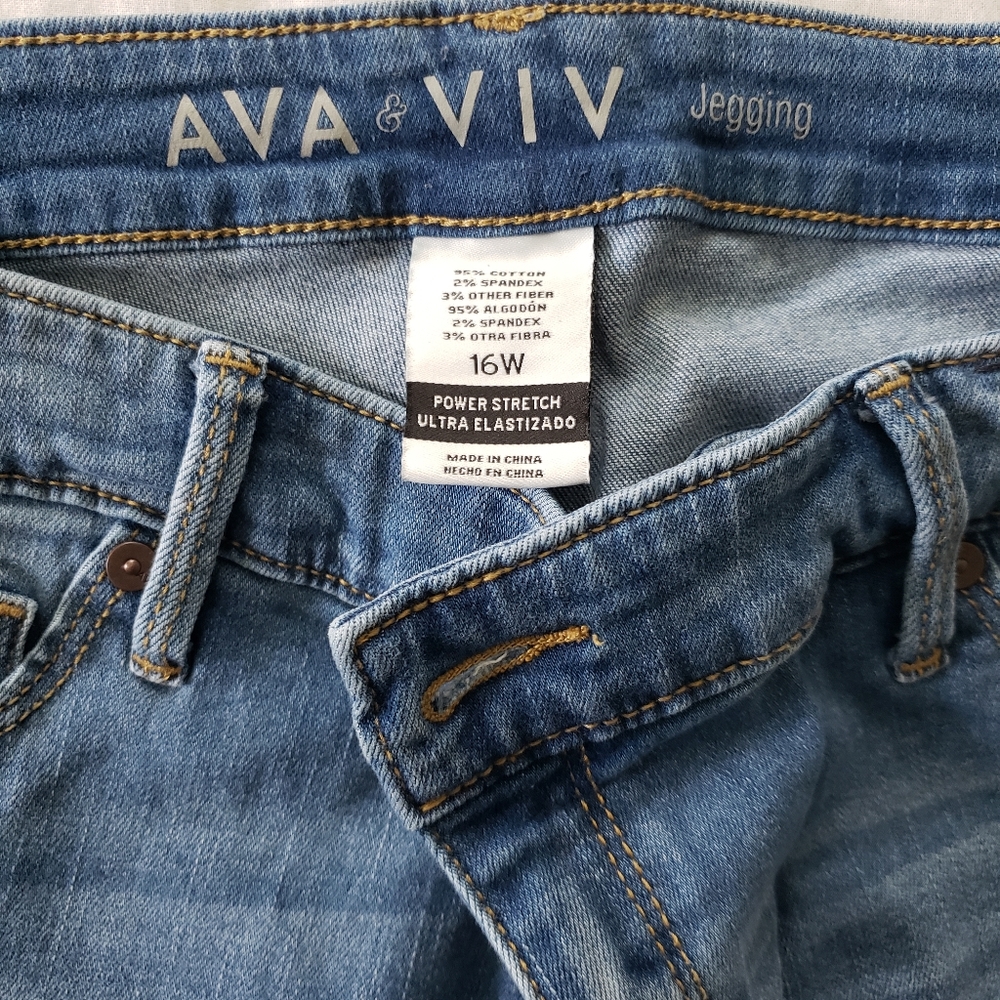 Light Wash Ankle Jegging
